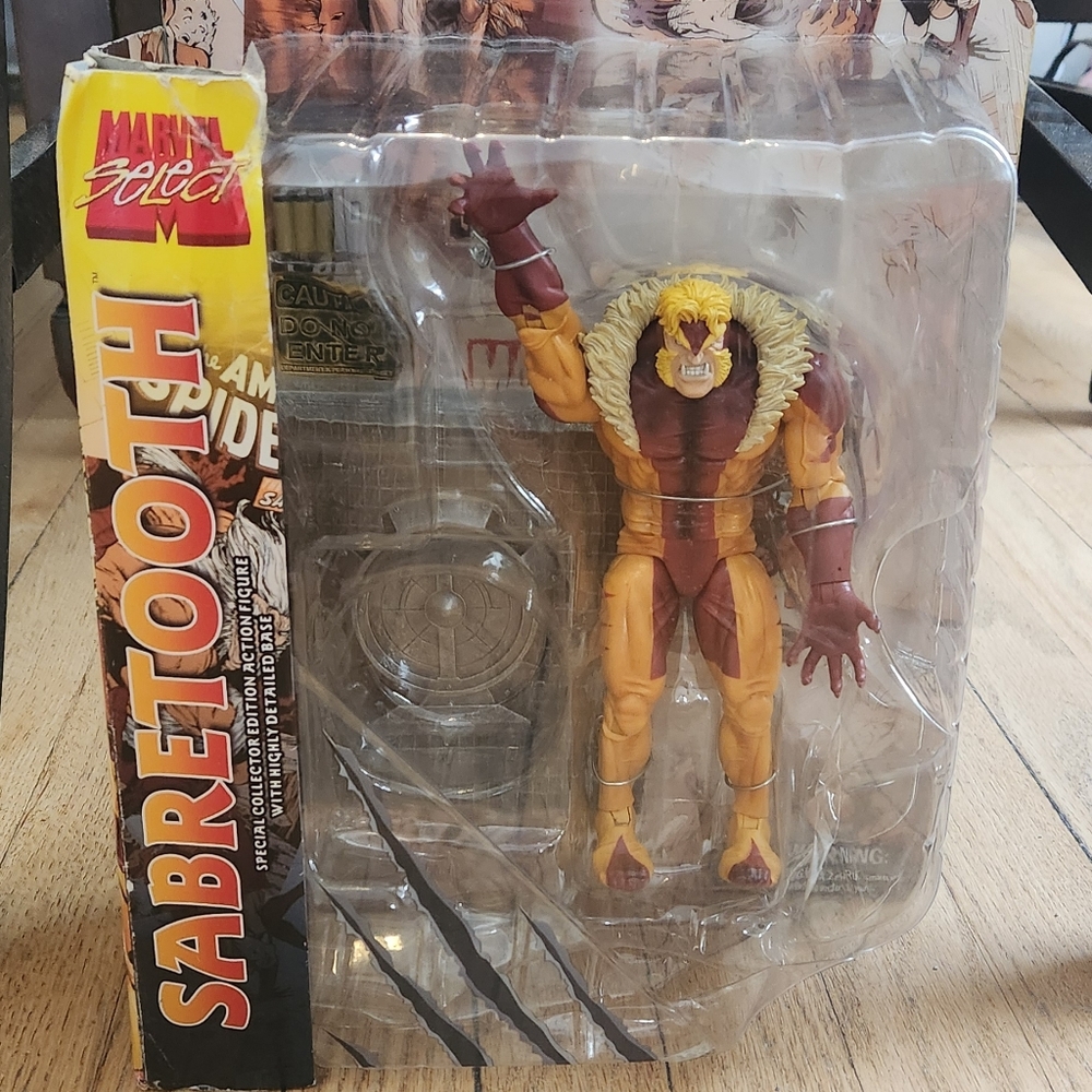 Marvel Select Sabretooth